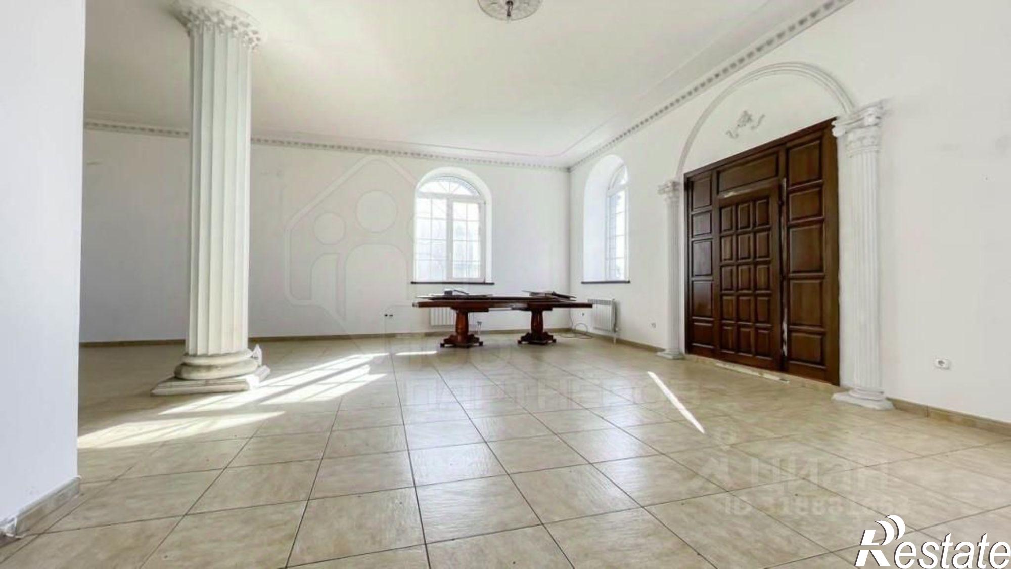 Купить ОСЗ, отдельно стоящее здание за 20 000 200 рублей на Иркутский р-н, рп Маркова