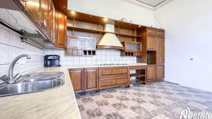 Отдельное здание Иркутский р-н, рп Маркова