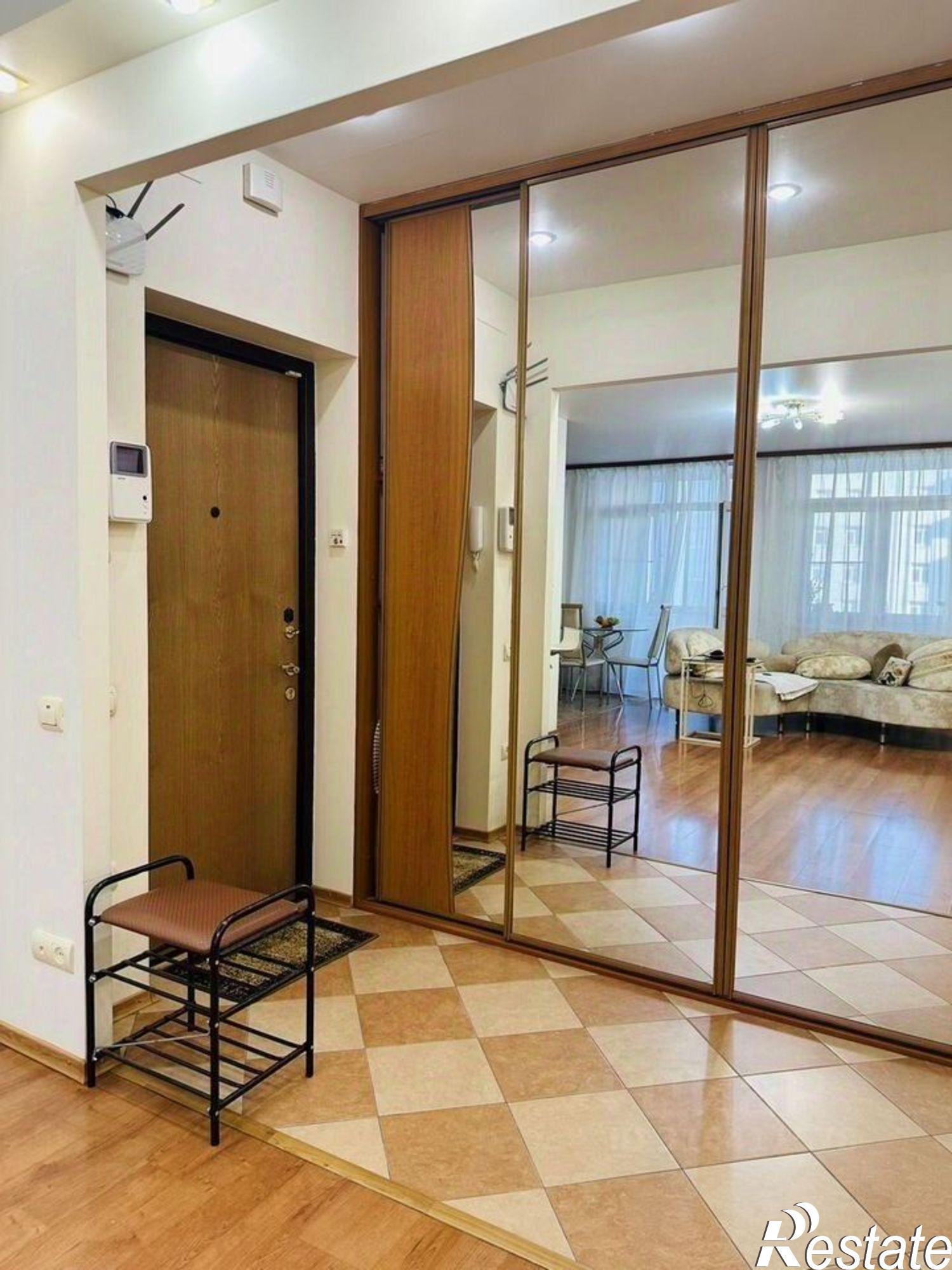 Купить квартиру за 13 500 000 рублей на Иркутск, улица Лермонтова, 279/3