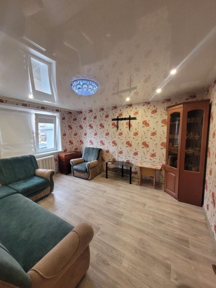 3-комн квартира Дружбы Народов пр-кт, 90