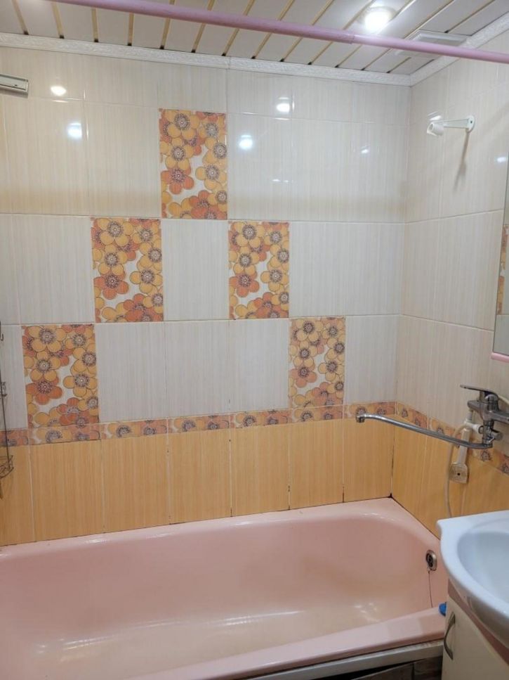 3-комн квартира Дружбы Народов пр-кт, 90