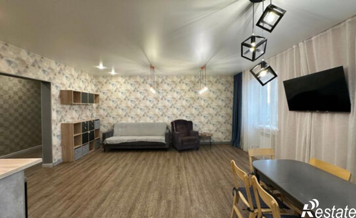 3-комн квартира Иркутск, улица Дыбовского, 8/8