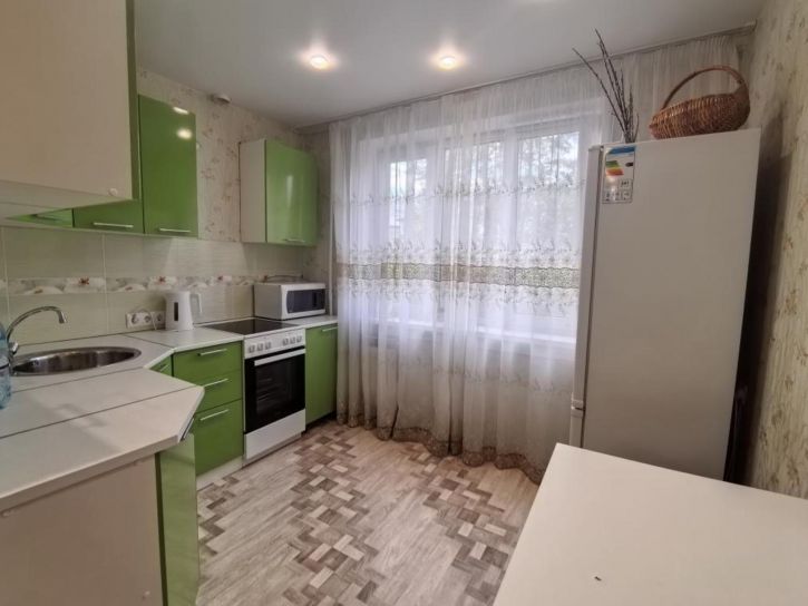 1-комн квартира Георгия Димитрова, 16