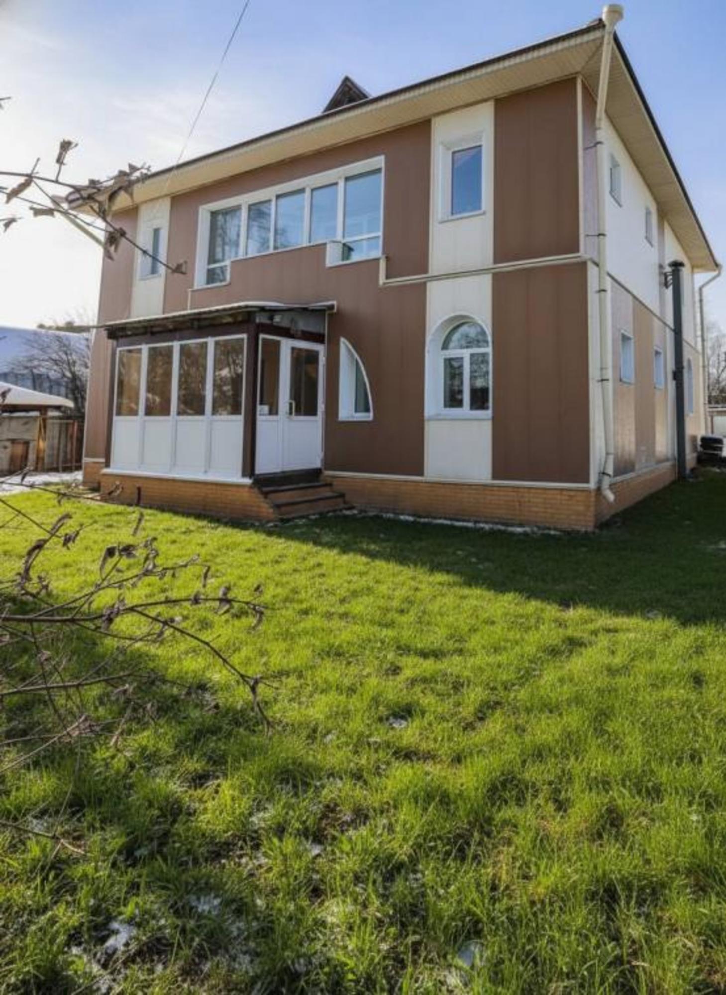 Купить дачу, дом, коттедж за 39 400 000 рублей на Зеленая, 8