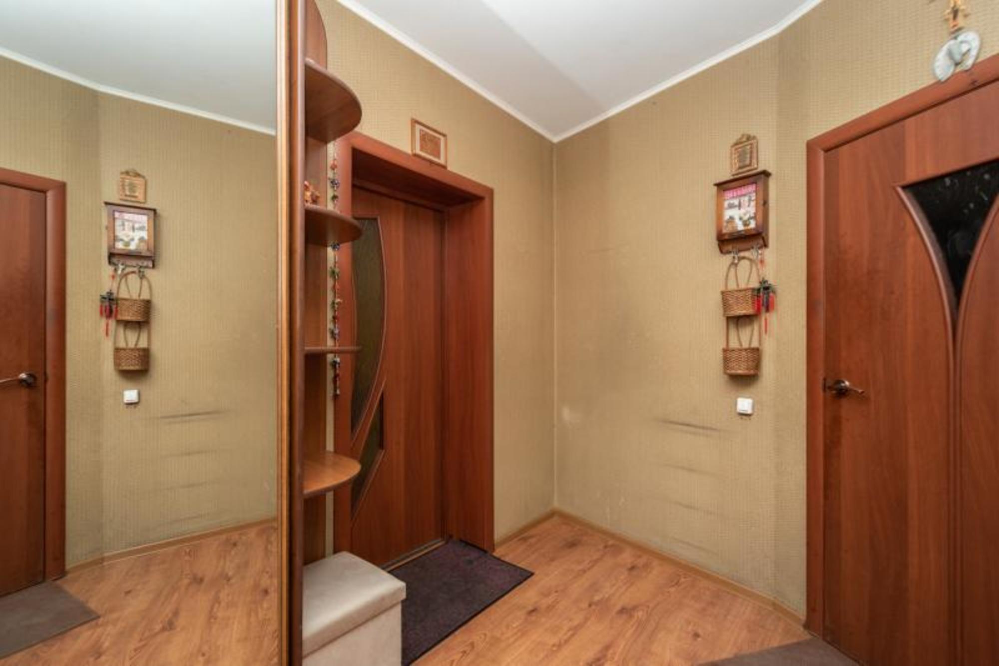 Купить дачу, дом, коттедж за 18 300 000 рублей на Зеленая, 42