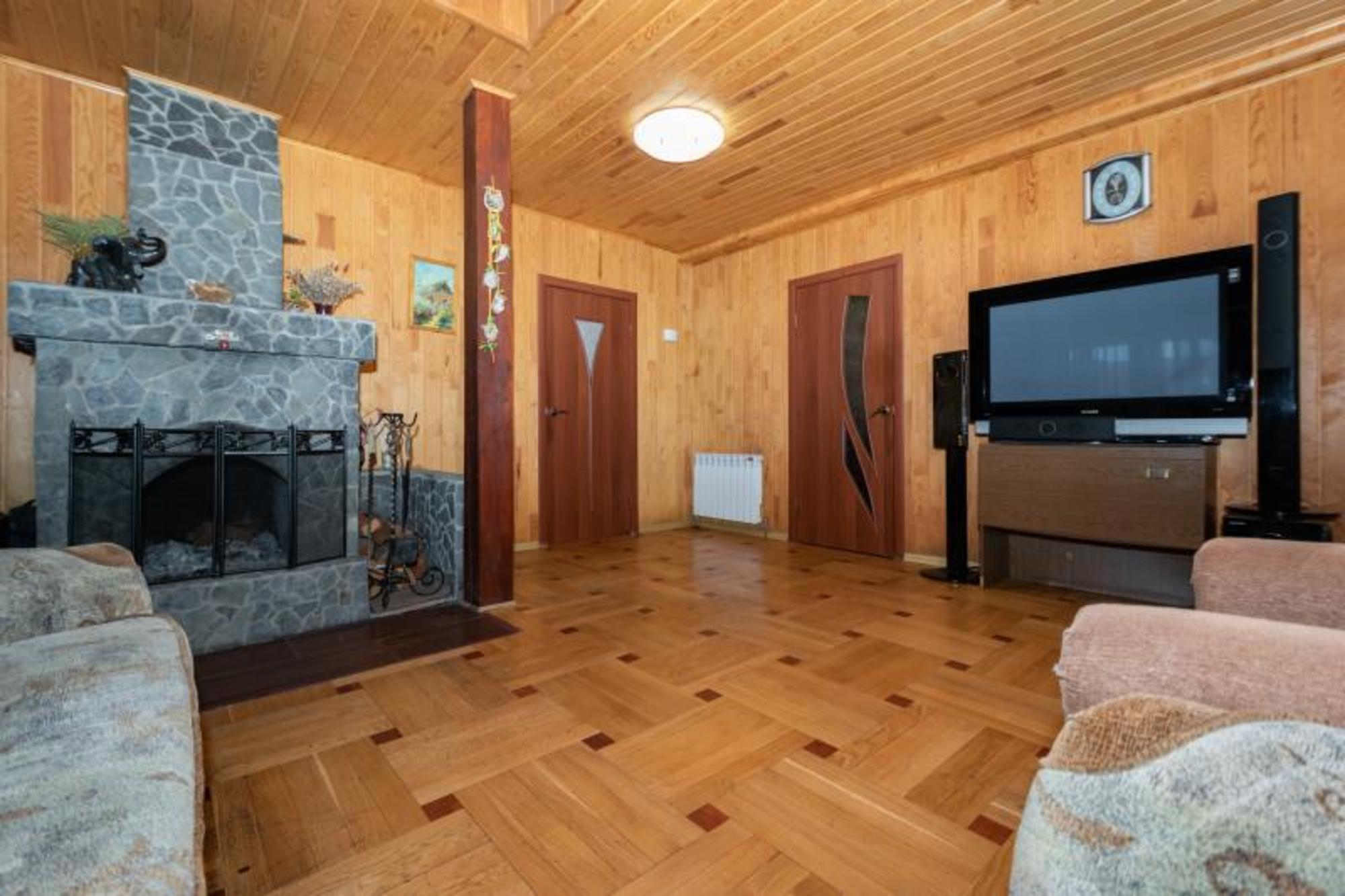 Купить дачу, дом, коттедж за 18 300 000 рублей на Зеленая, 42