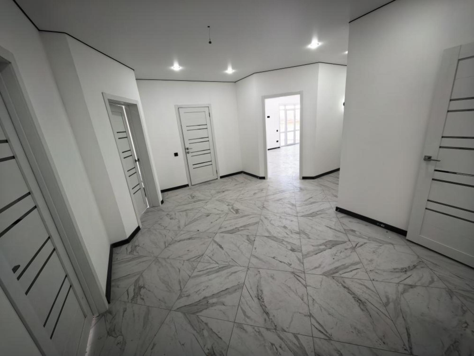 Купить дачу, дом, коттедж за 10 200 000 рублей на Тополиная