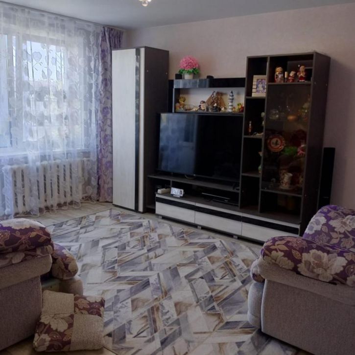 3-комн квартира Дружбы Народов пр-кт, 24