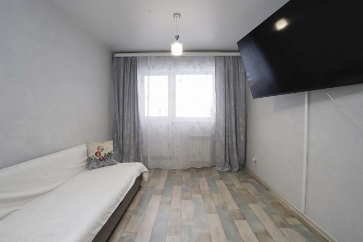 2-комн квартира Центральный микрорайон, 8