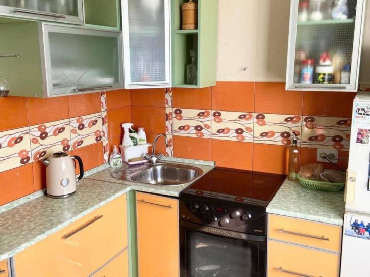 2-комн квартира Дружбы Народов пр-кт, 94