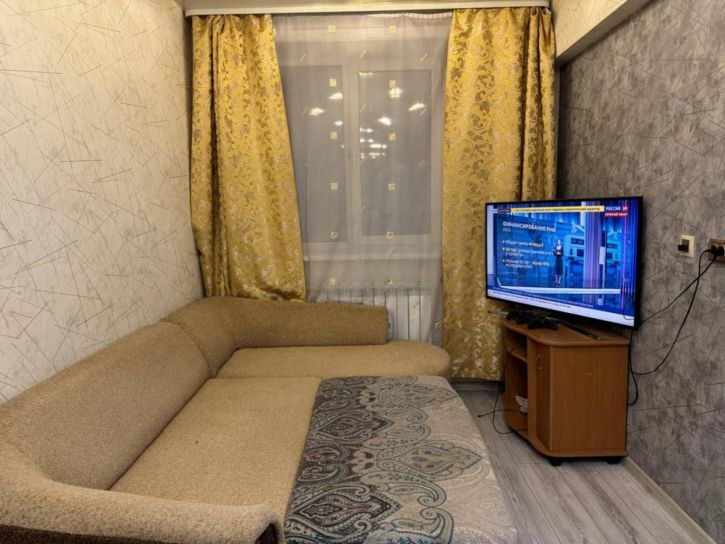 1-комн квартира -, 210