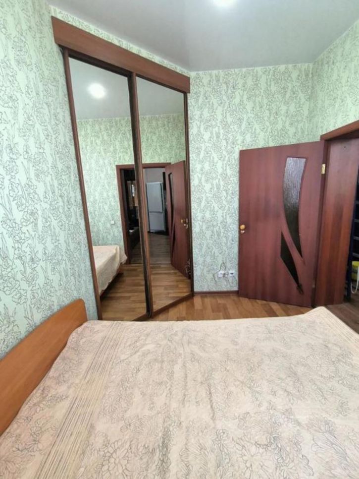 1-комн квартира -, 27