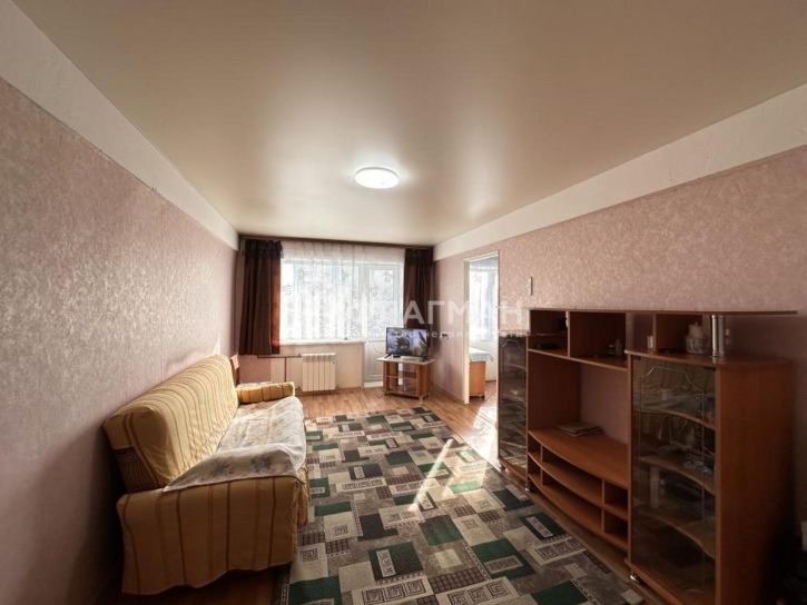 2-комн квартира Победы, 11