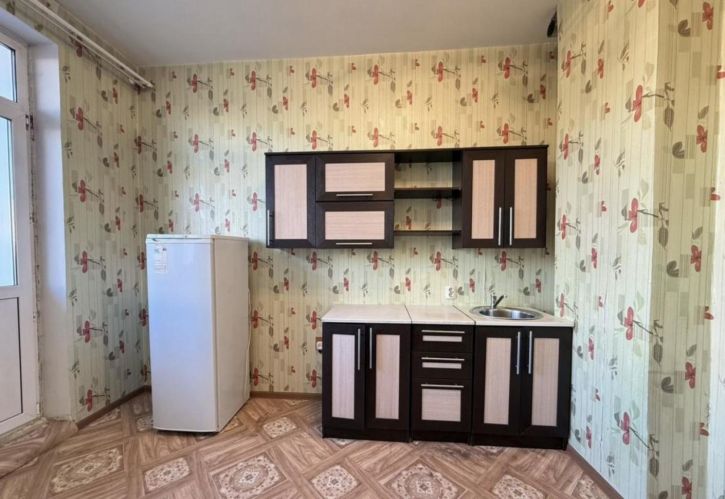 1-комн квартира -, 114 а