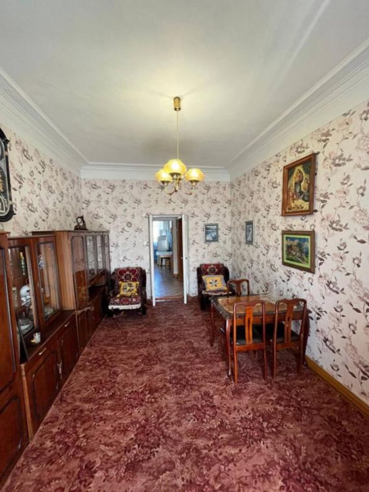 3-комн квартира 2-й квартал, 24А