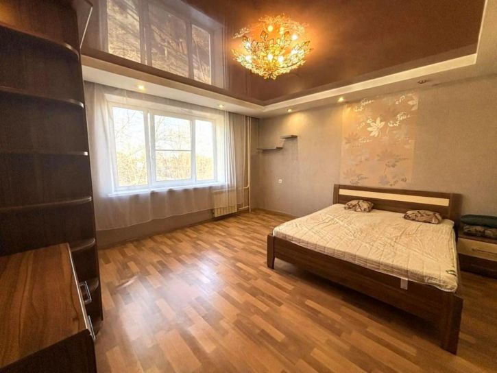 3-комн квартира 1-й микрорайон, 43