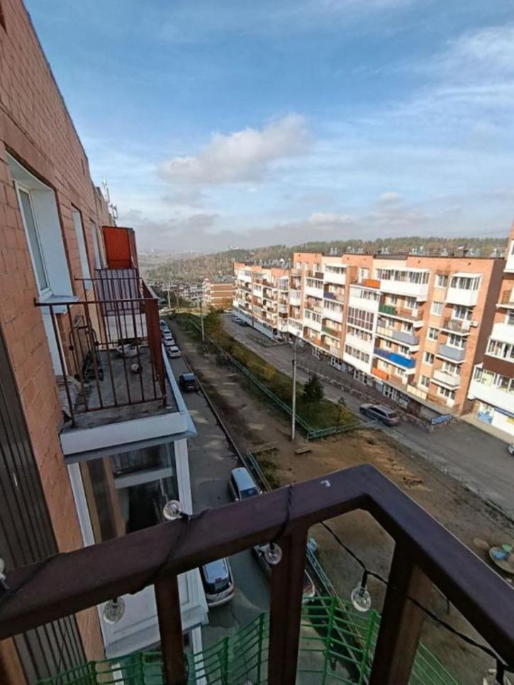 2-комн квартира -, 131