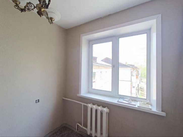3-комн квартира 1-й микрорайон, 42