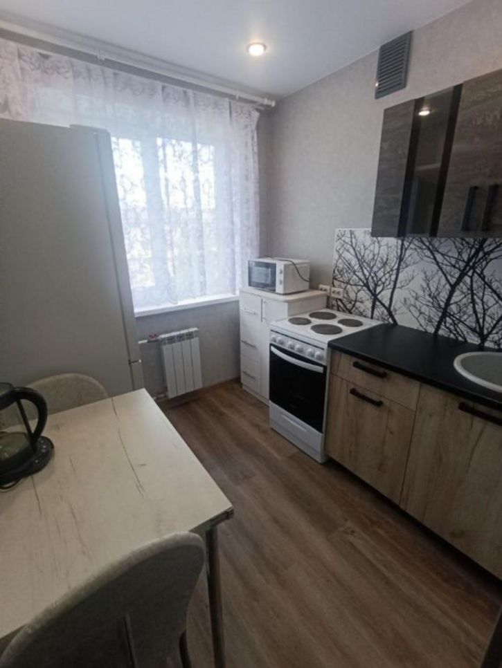 2-комн квартира 4-й микрорайон, 4