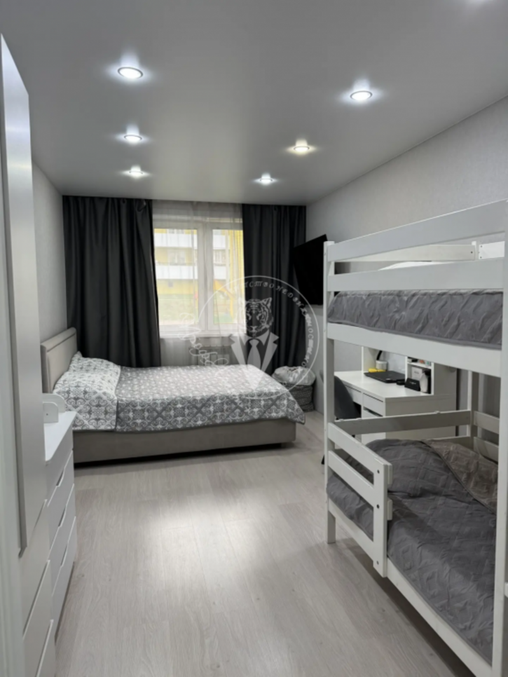 1-комн квартира Еловая, 8