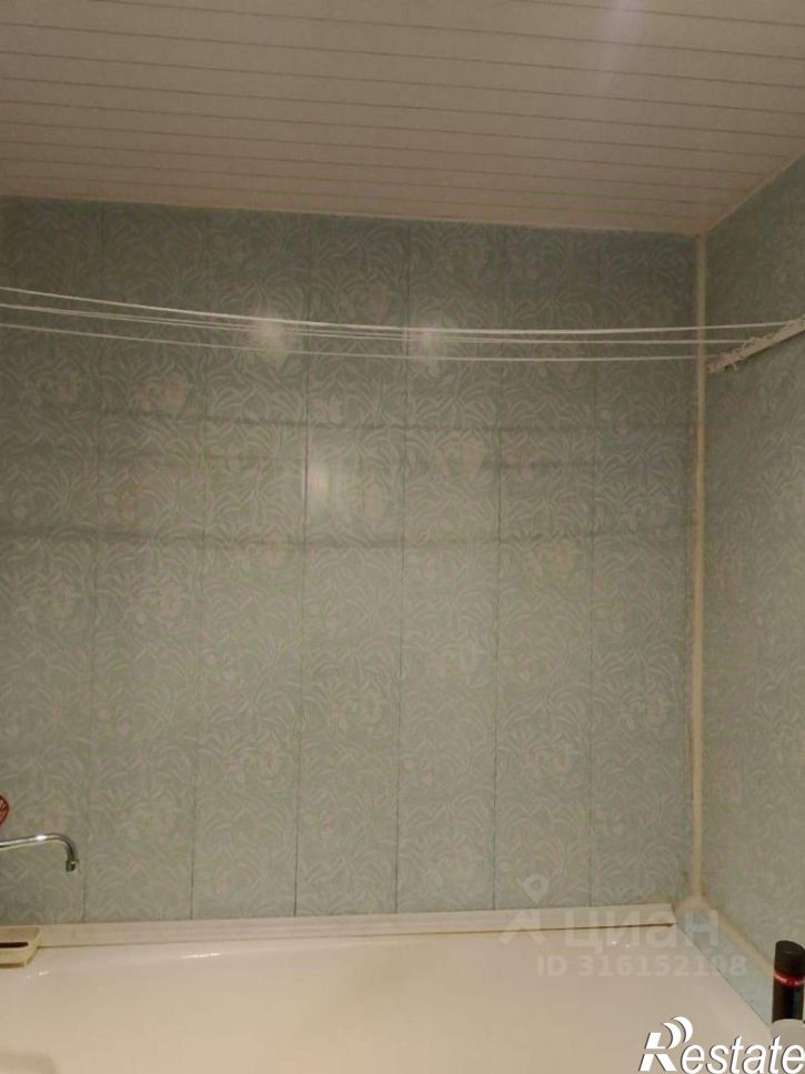 2-комн квартира улица Героев Труда, 49,  д. 49