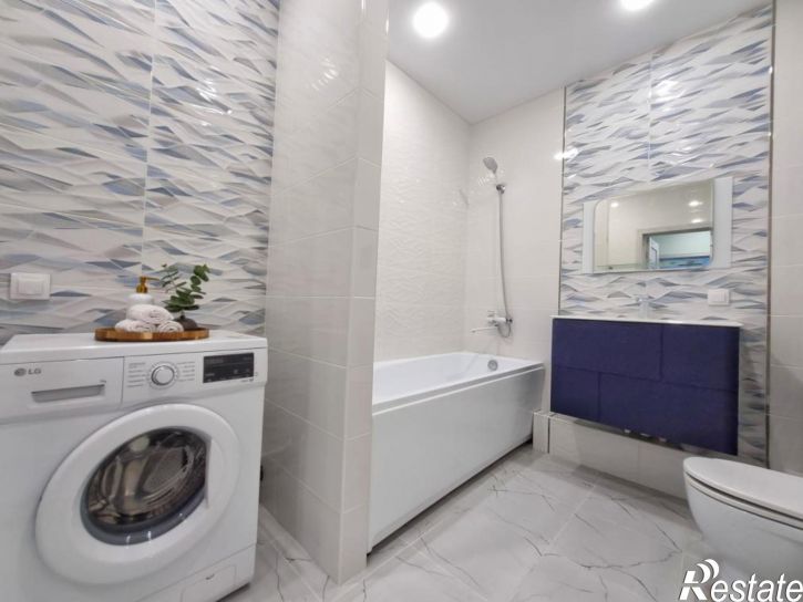 3-комн квартира Ботаника кв-л, 10