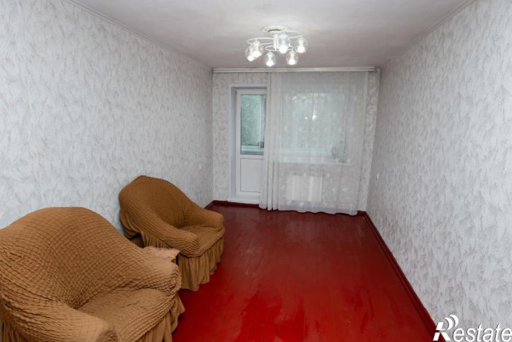 2-комн квартира 1-й микрорайон, 13