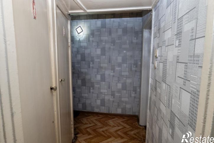 2-комн квартира 1-й микрорайон, 13