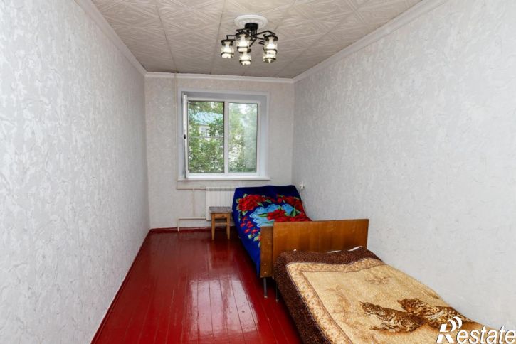 2-комн квартира 1-й микрорайон, 13