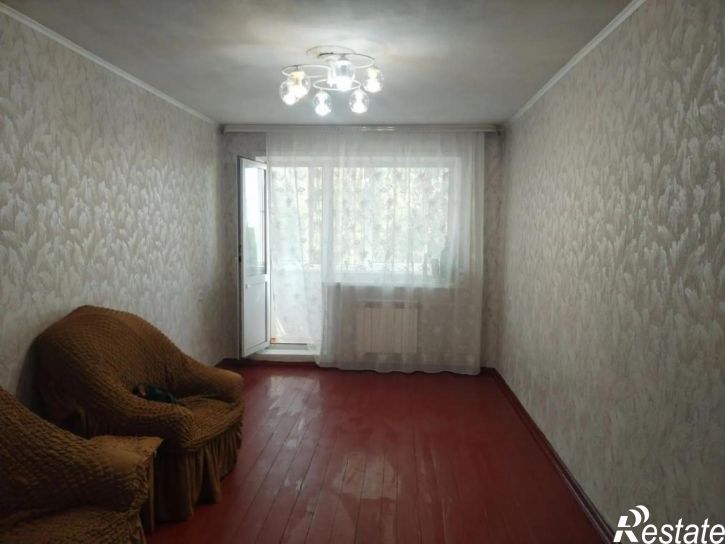 2-комн квартира 1-й микрорайон, 13