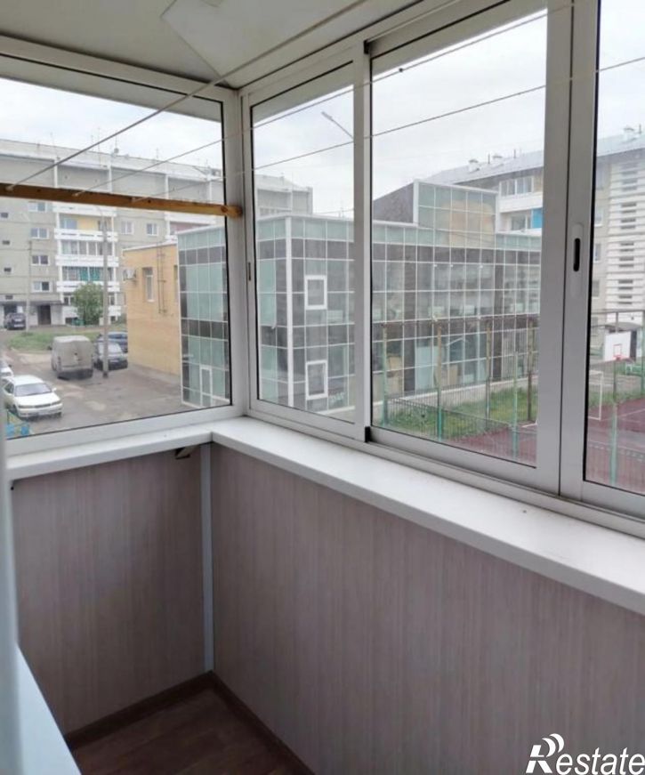 2-комн квартира -, 35
