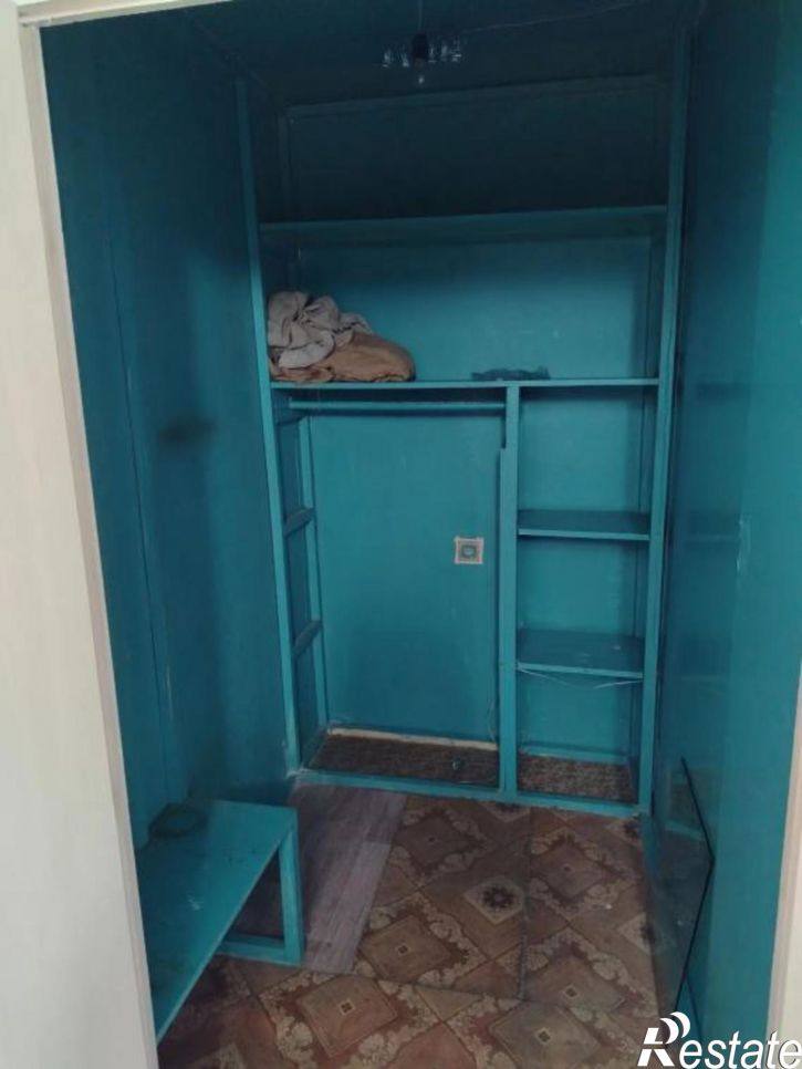 2-комн квартира -, 35