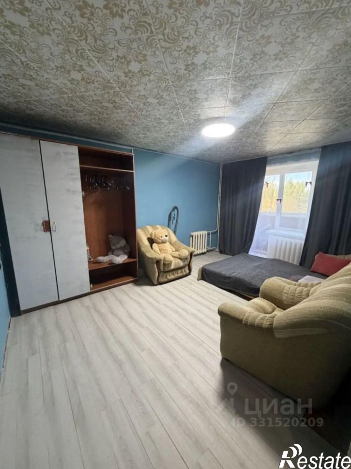 3-комн квартира пр-кт Дружбы Народов, 37,  д. 37