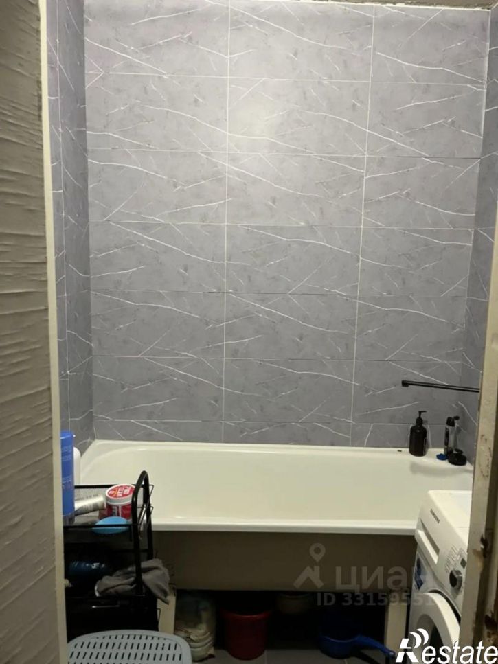 3-комн квартира пр-кт Дружбы Народов, 37,  д. 37