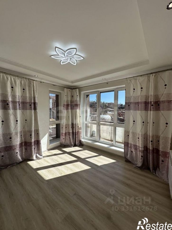 4-комн квартира Рябиновая улица, 13,  д. 13