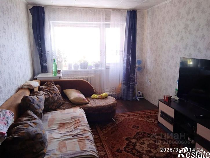 3-комн квартира ул Романтиков, 8,  д. 8
