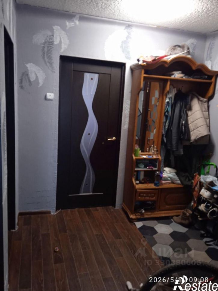 3-комн квартира ул Романтиков, 8,  д. 8