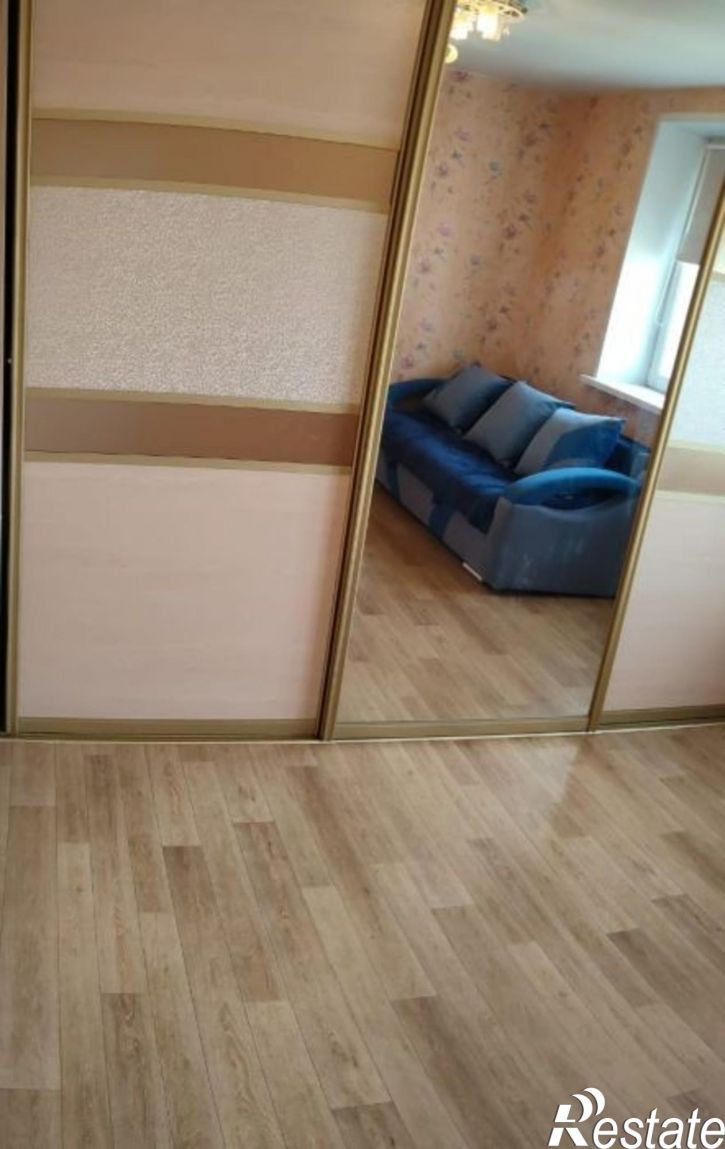 2-комн квартира Горького улица, 5