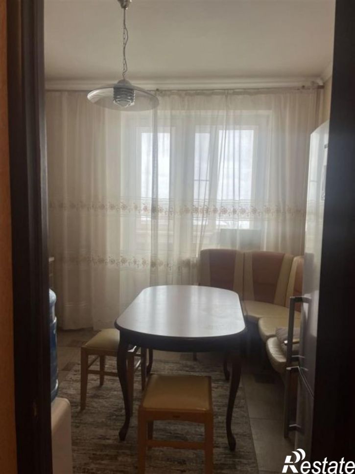 2-комн квартира Кошевого улица, 9