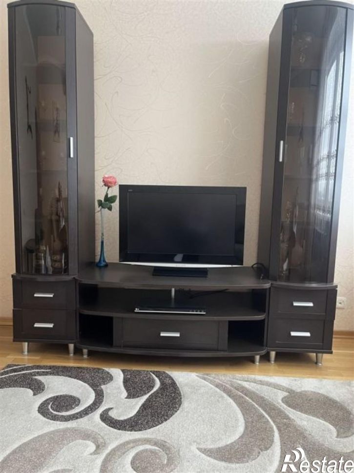 2-комн квартира Кошевого улица, 9