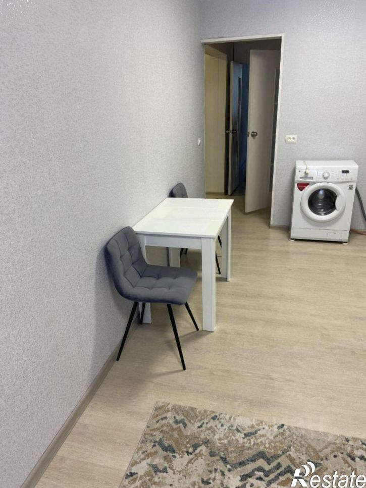 2-комн квартира ул Еловая, 8,  д. 8