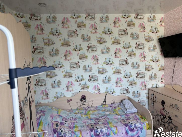 4-комн квартира пр-кт Дружбы Народов, 10,  д. 10