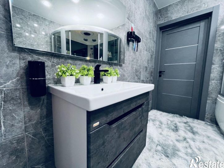 5-комн квартира ул Плеханова, 34,  д. 34