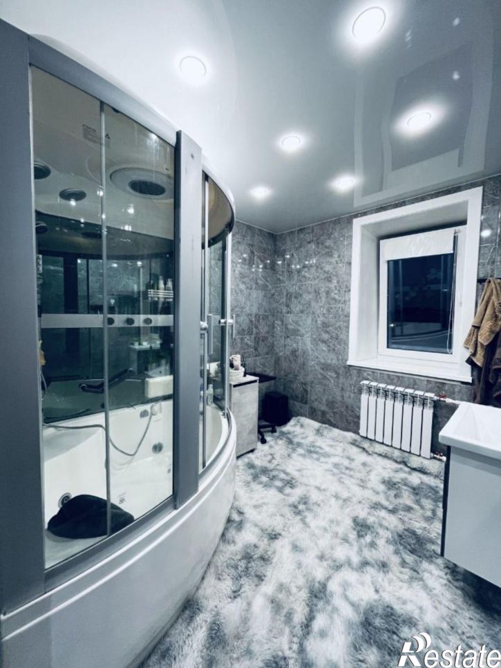 5-комн квартира ул Плеханова, 34,  д. 34