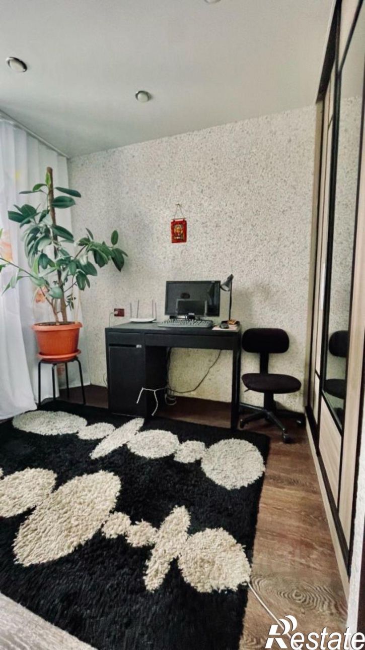 4-комн квартира пр-кт Мира, 42,  д. 42