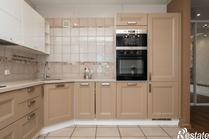3-комн квартира Иркутск, улица Ржанова, 45/4