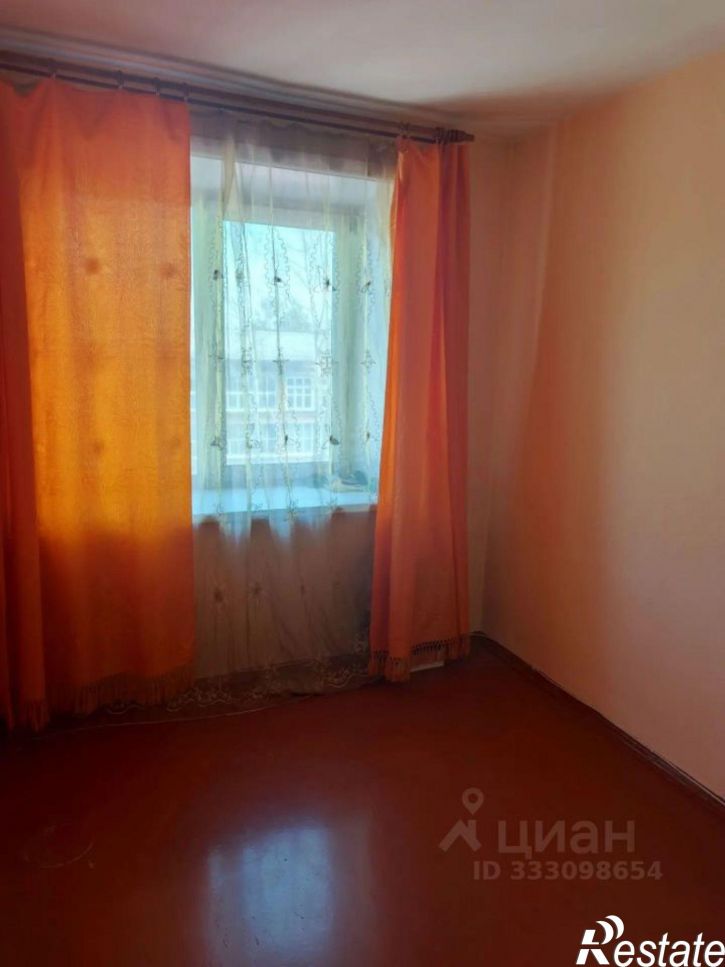 3-комн квартира 1-й микрорайон, 35