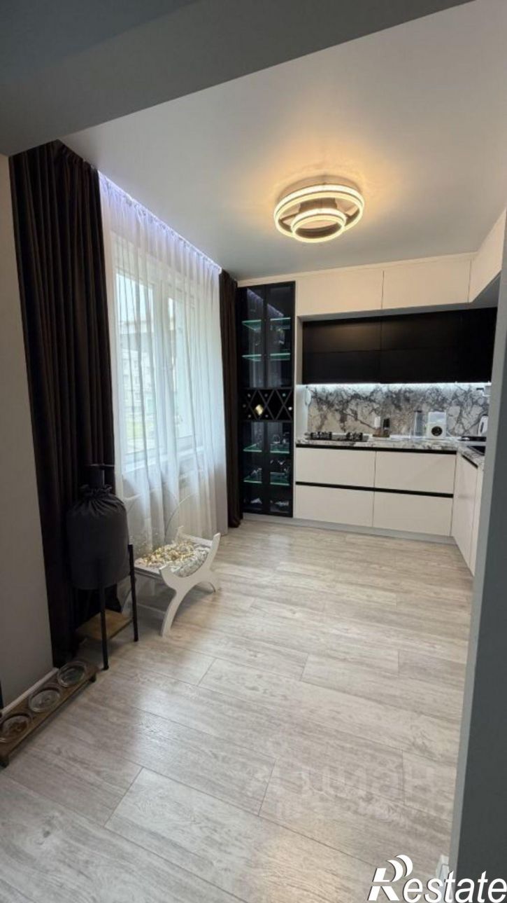 3-комн квартира Ангарск, 18-й микрорайон, 9