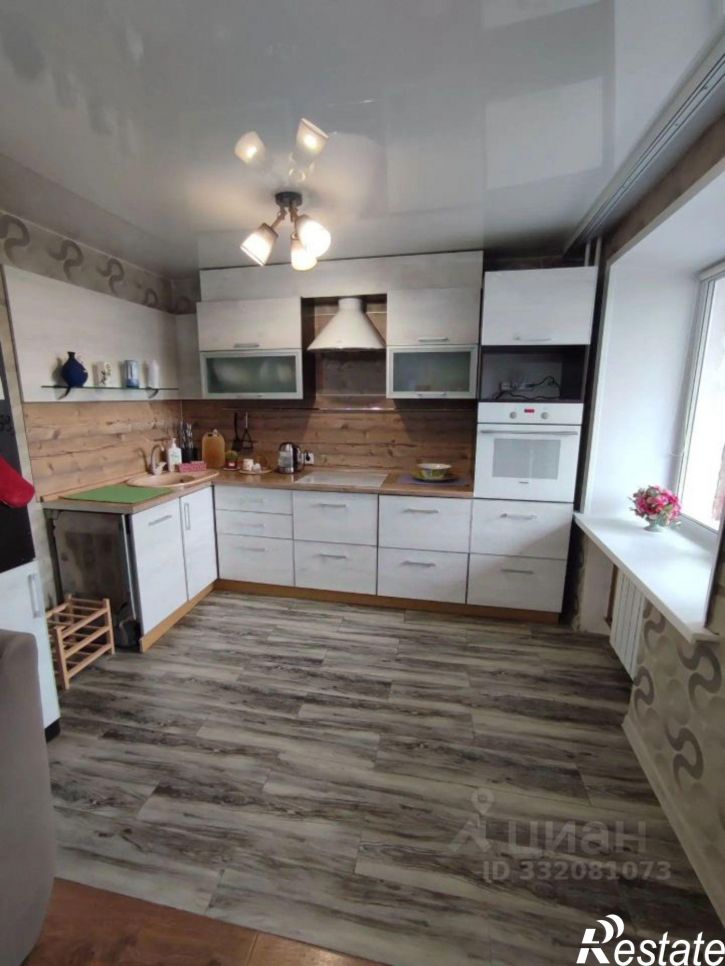 3-комн квартира ул Орджоникидзе, 40,  д. 40