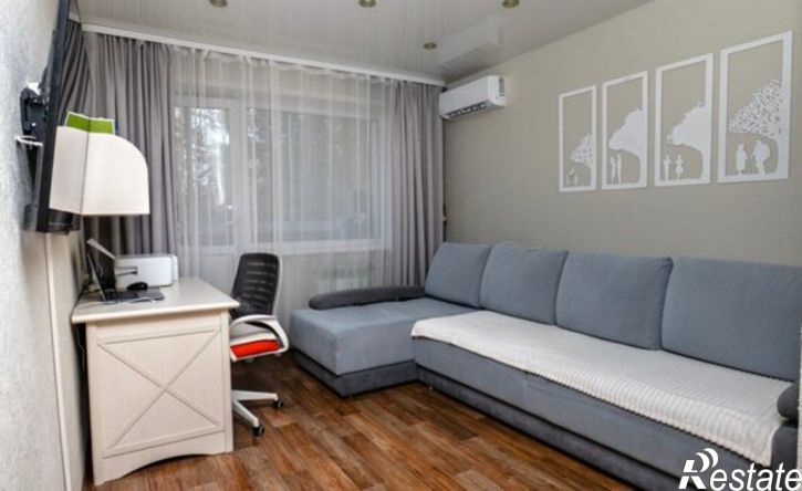 2-комн квартира 4-й микрорайон, 33